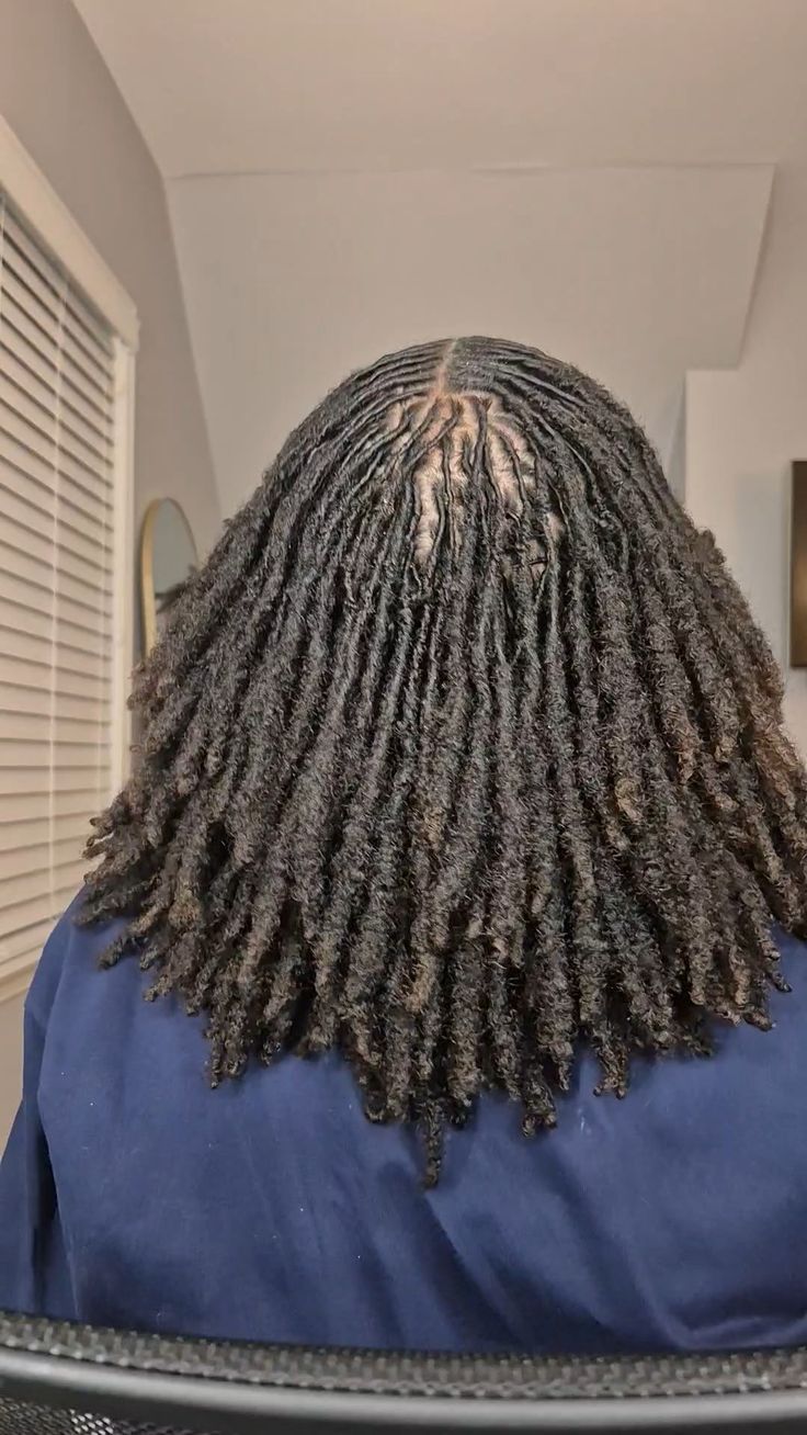 girl on locs