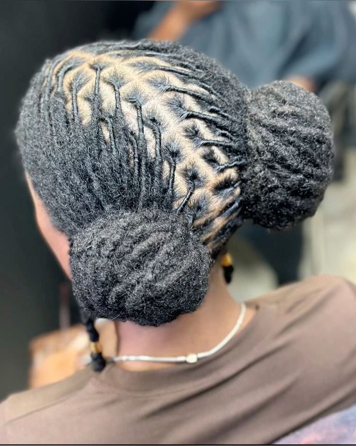 Double Buns at the Nape