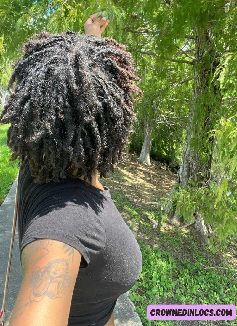 what causes thinning locs