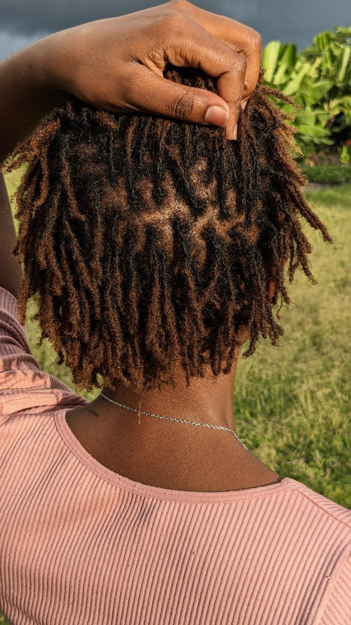 girl on locs