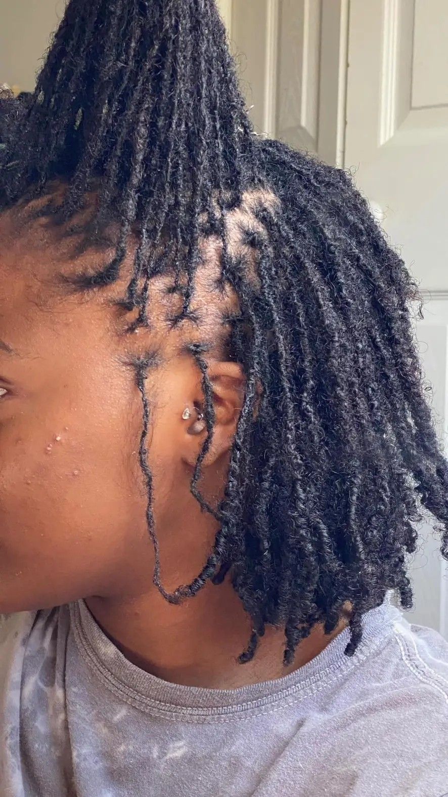 girl on locs