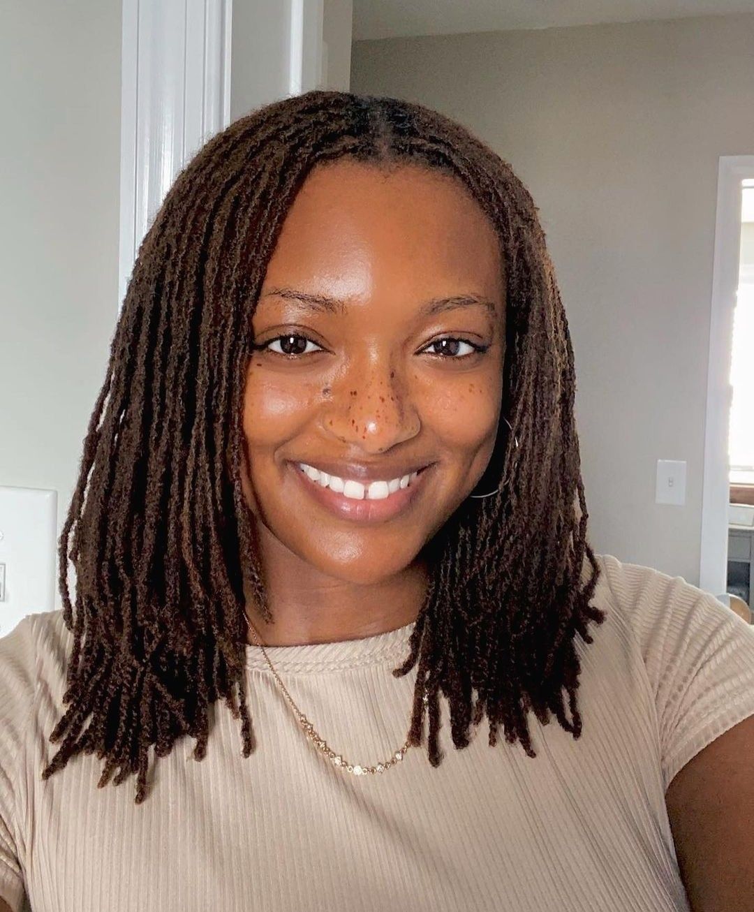 girl with locs