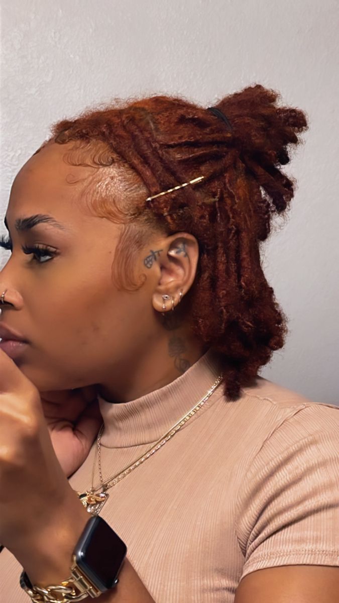 girl on locs
