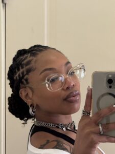 girl on locs