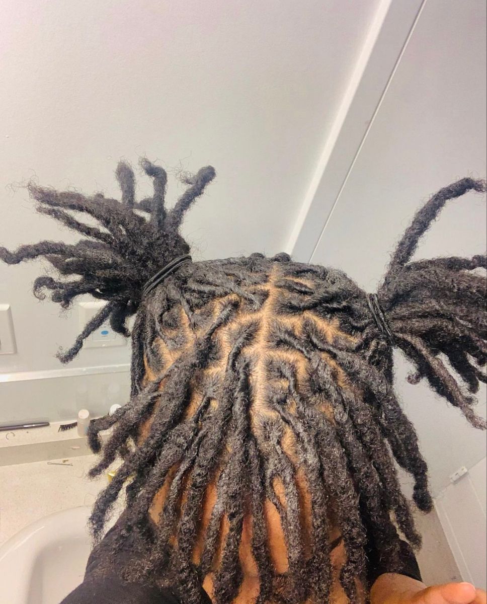 girl on locs