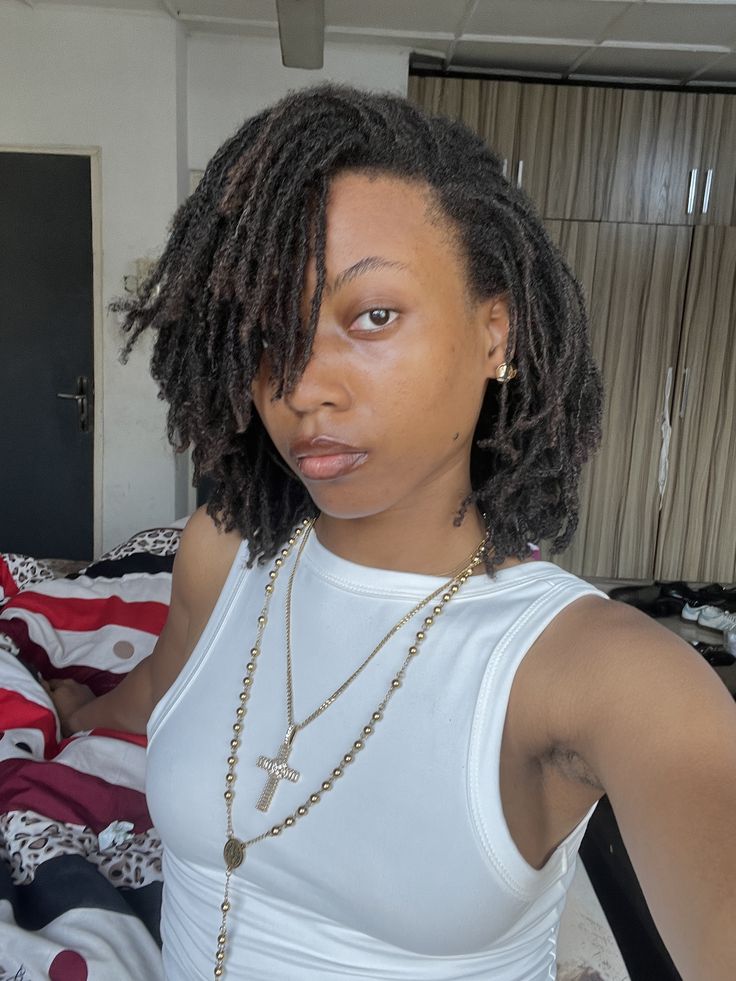 girl on locs