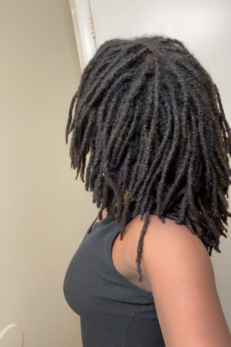 girl on locs