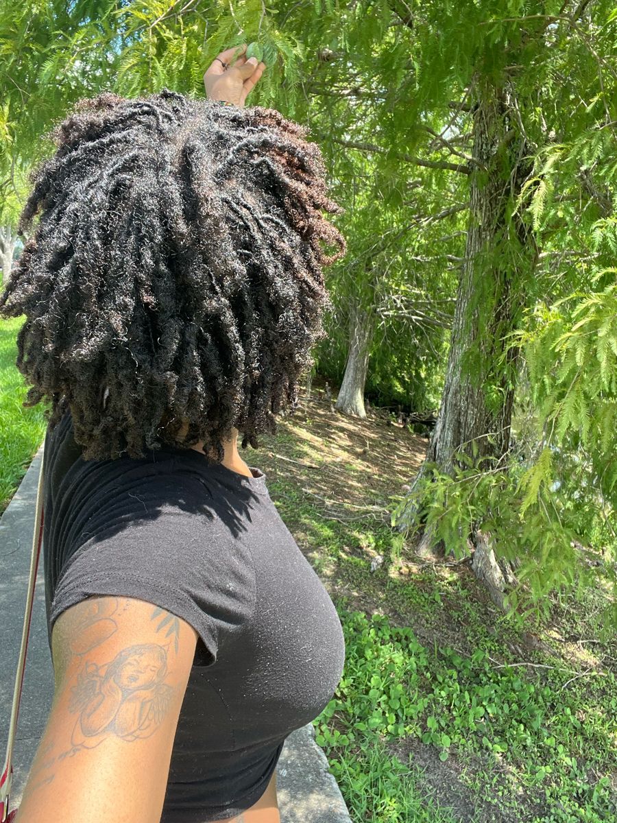 girl on locs
