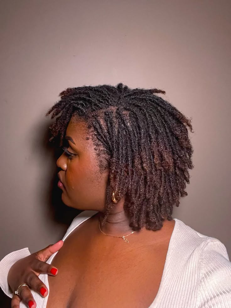 girl on locs