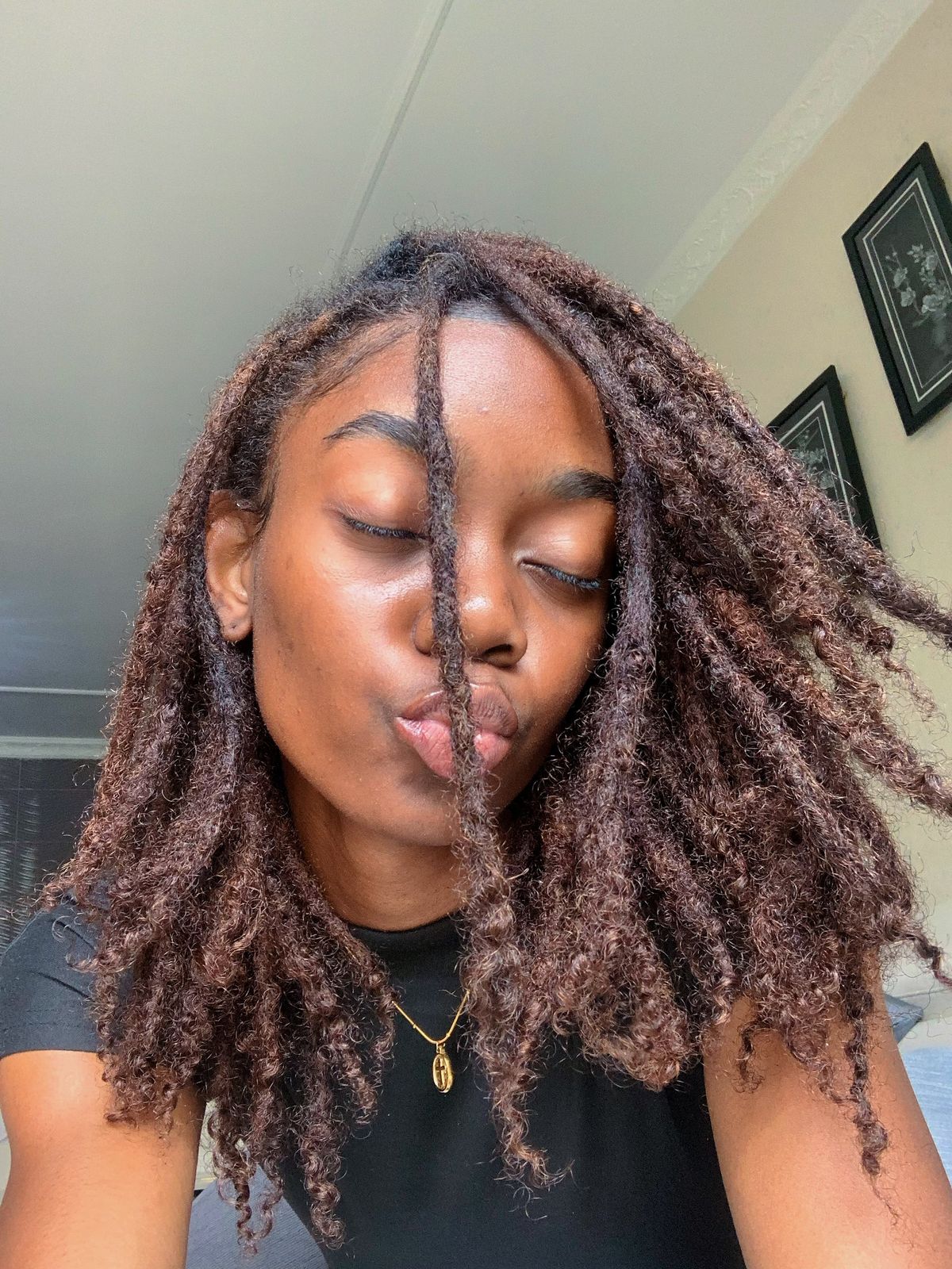 girl on locs