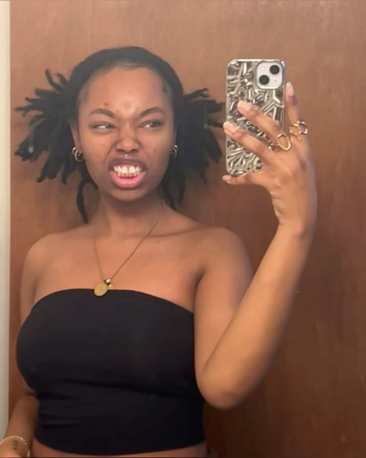 girl on locs