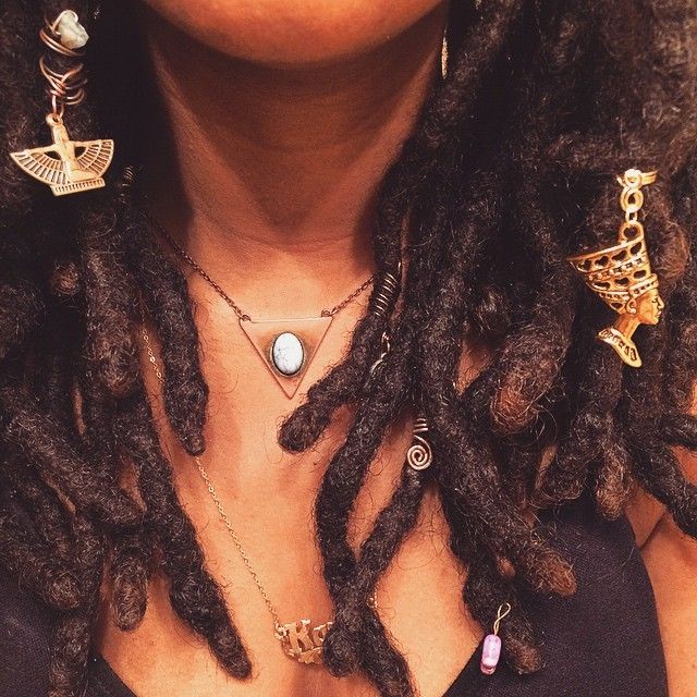 girl on locs