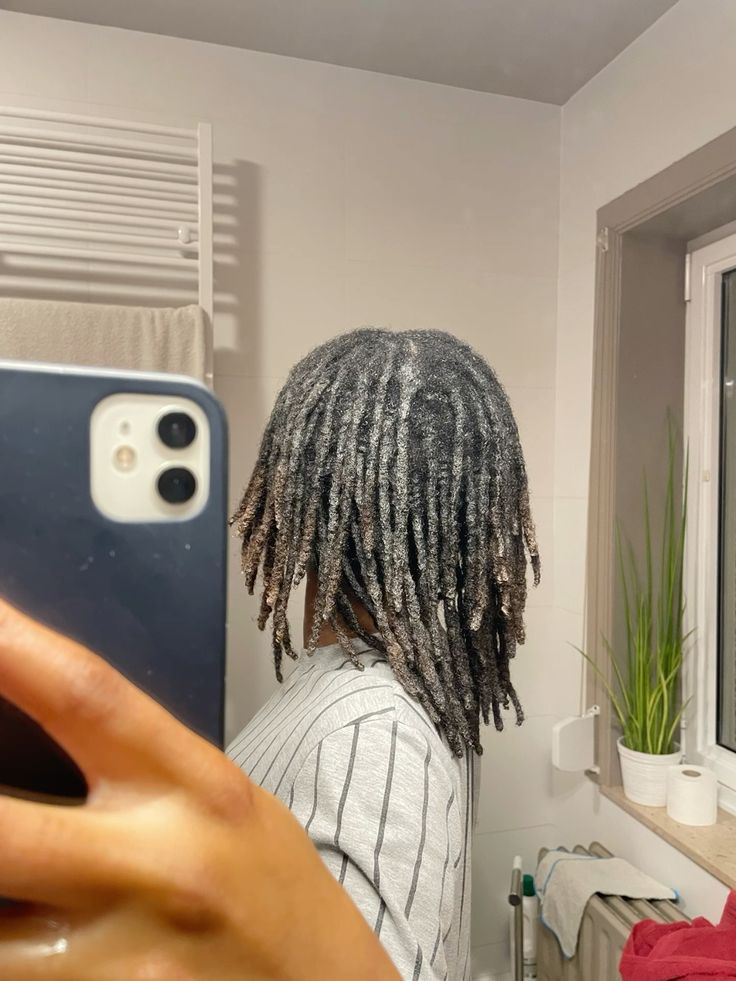 girl on locs