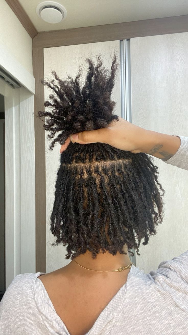 girl on locs