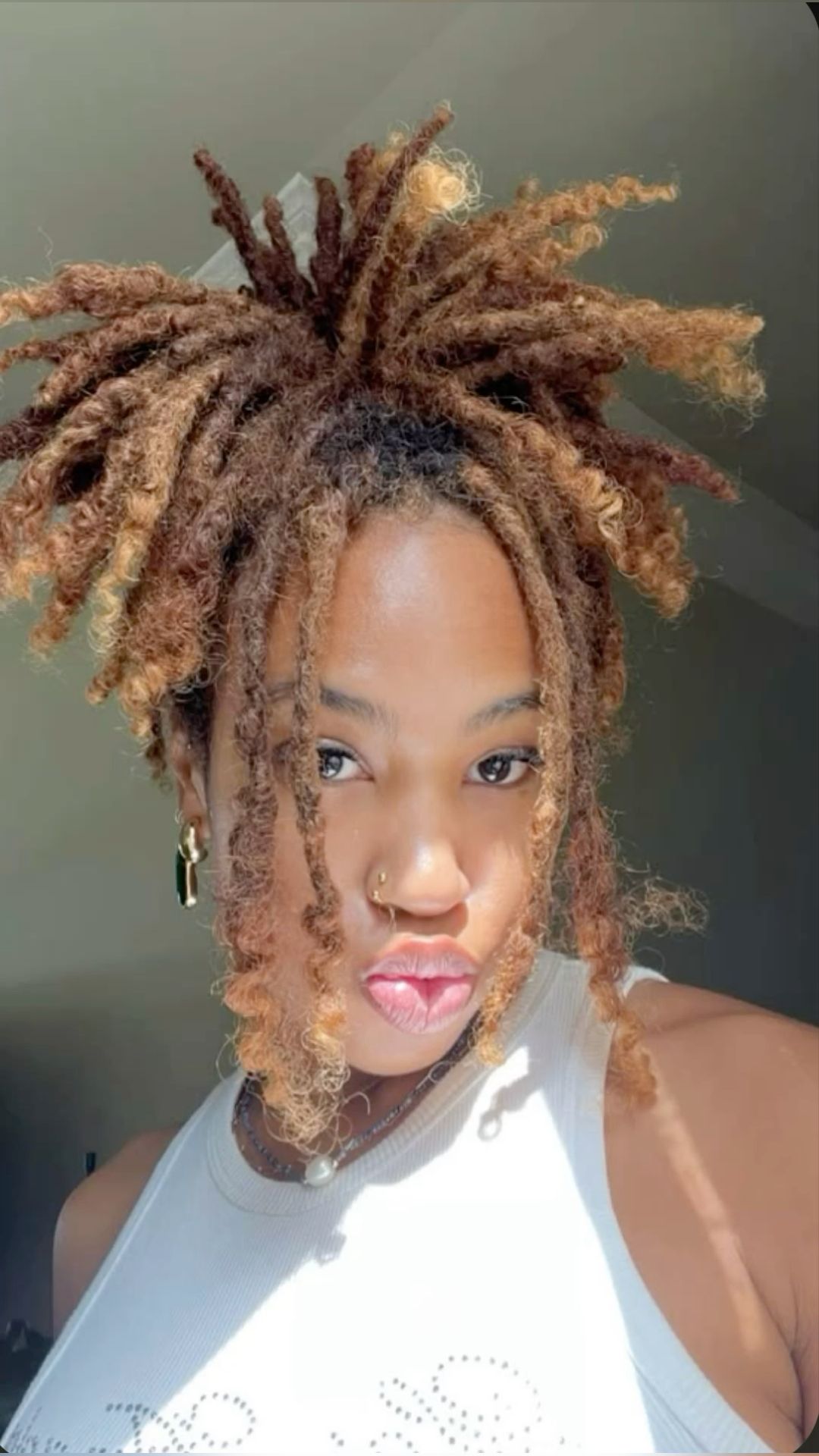girl on locs