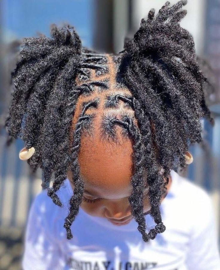 girl on locs