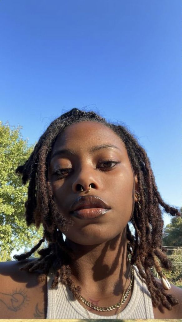 girl on locs