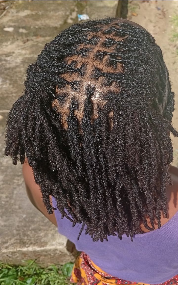 girl on locs