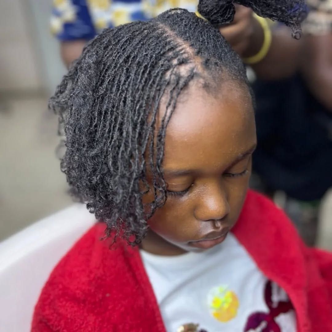 girl on locs