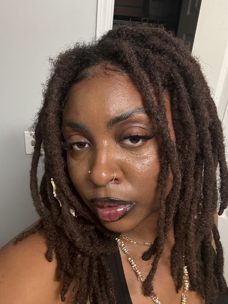 girl on locs