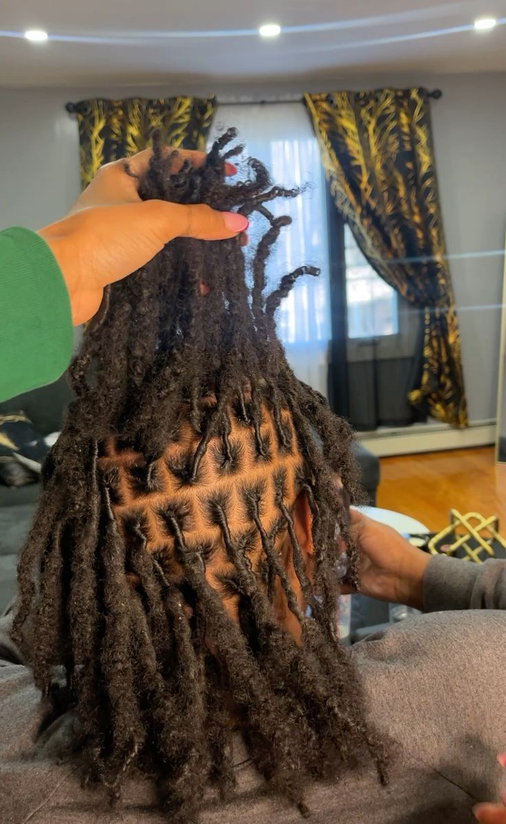 girl on locs