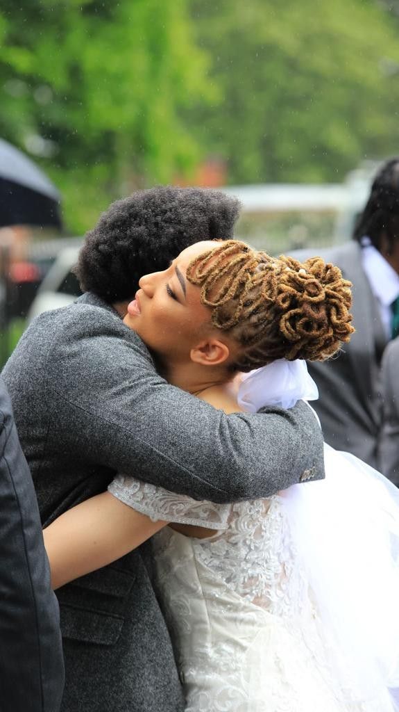 petal locs style