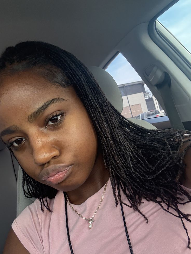 girl on locs