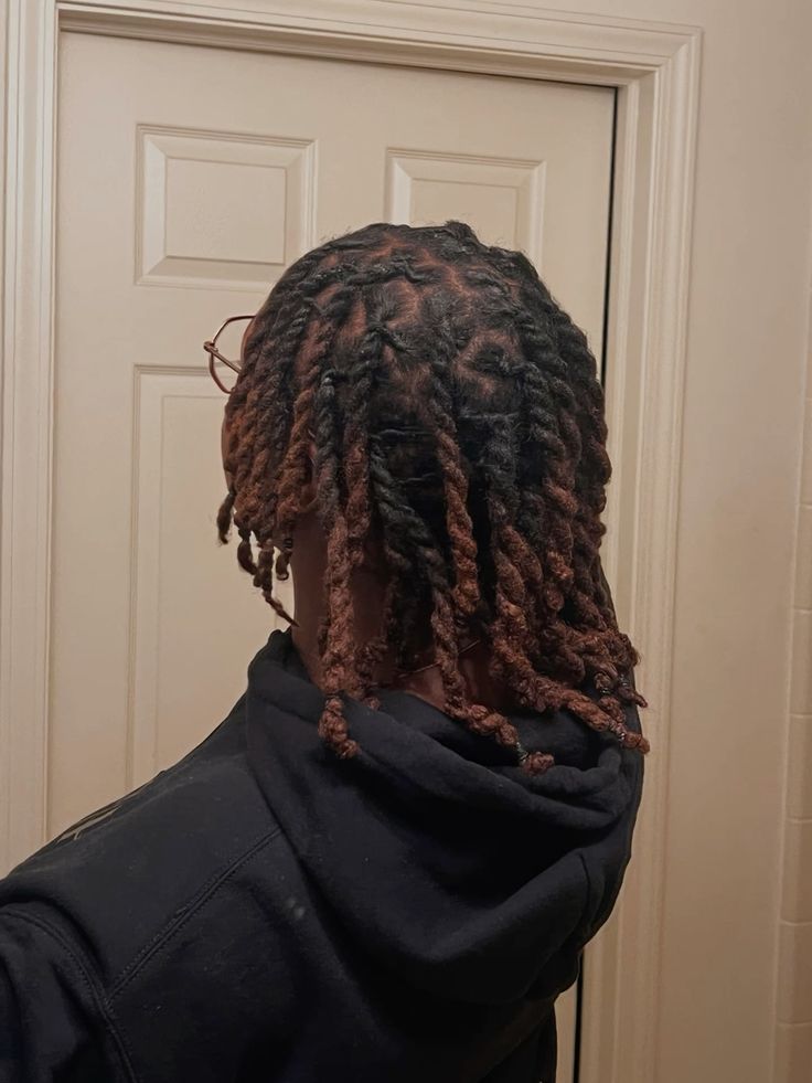 Two strand twist locs