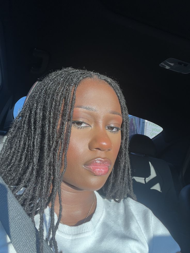 girl on locs