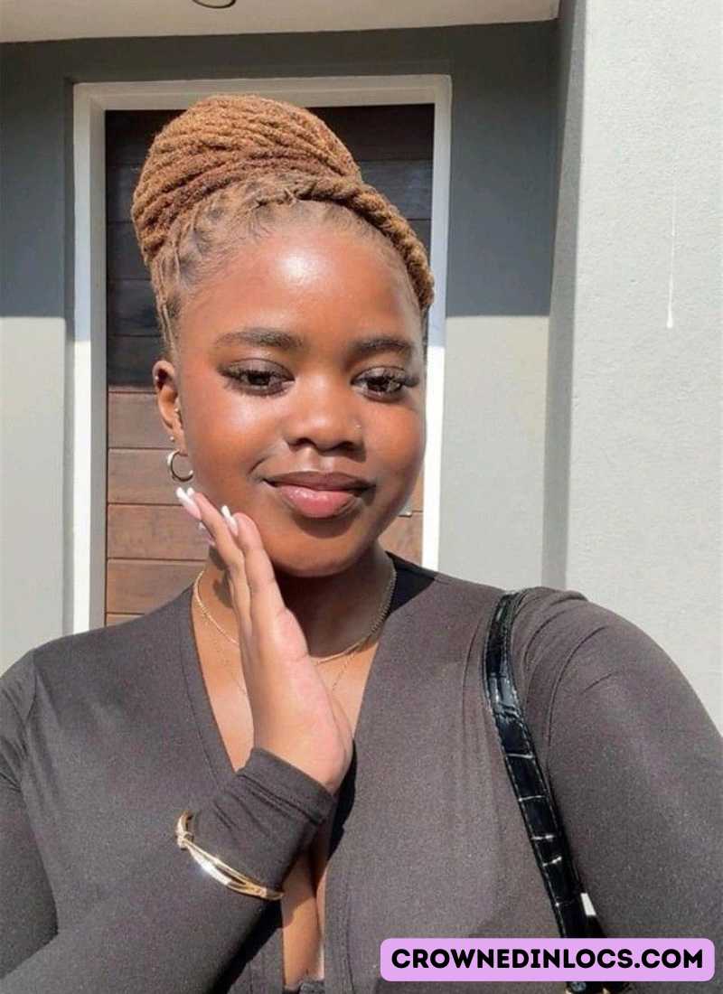 girl on locs