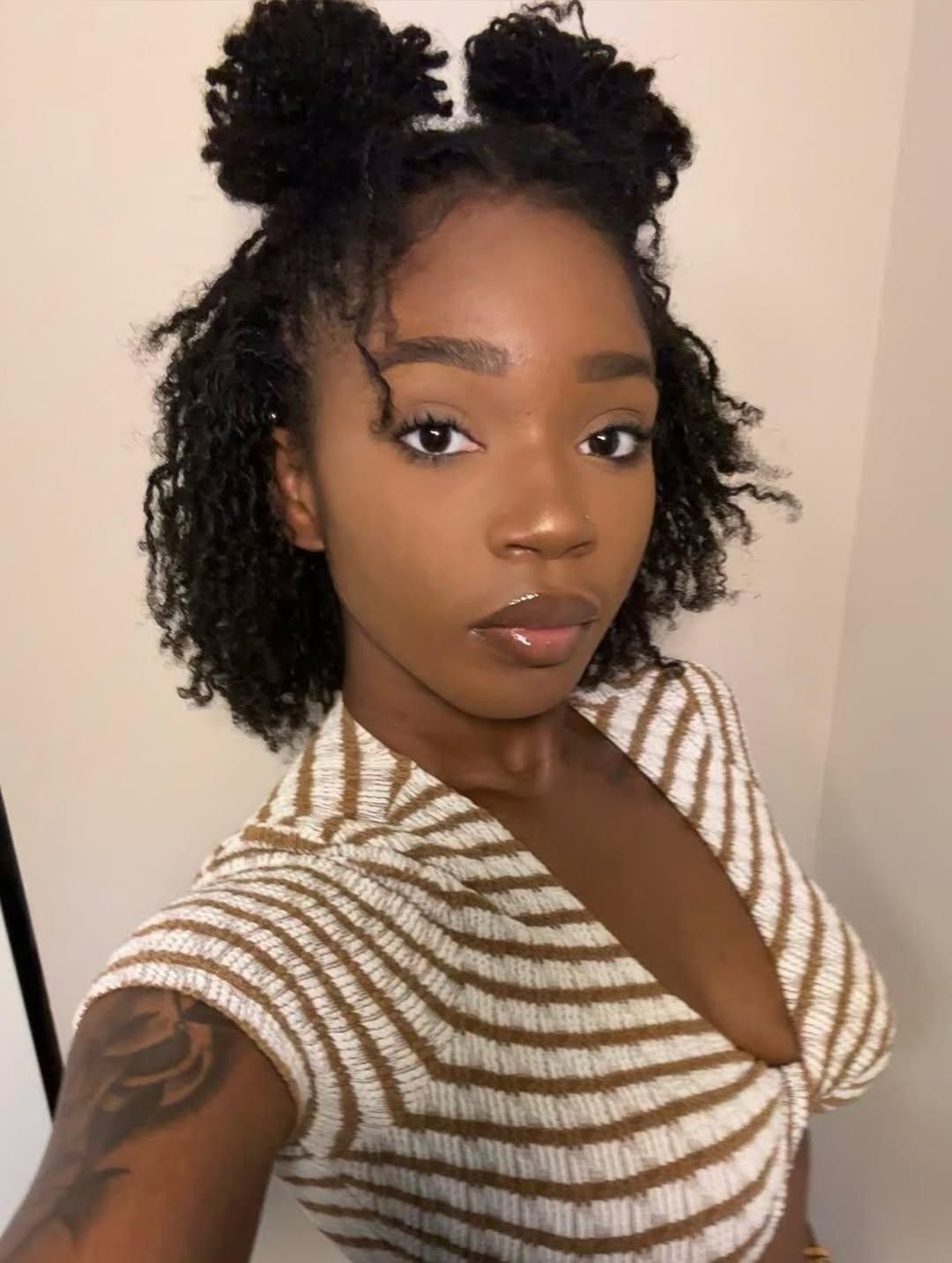 girl on locs