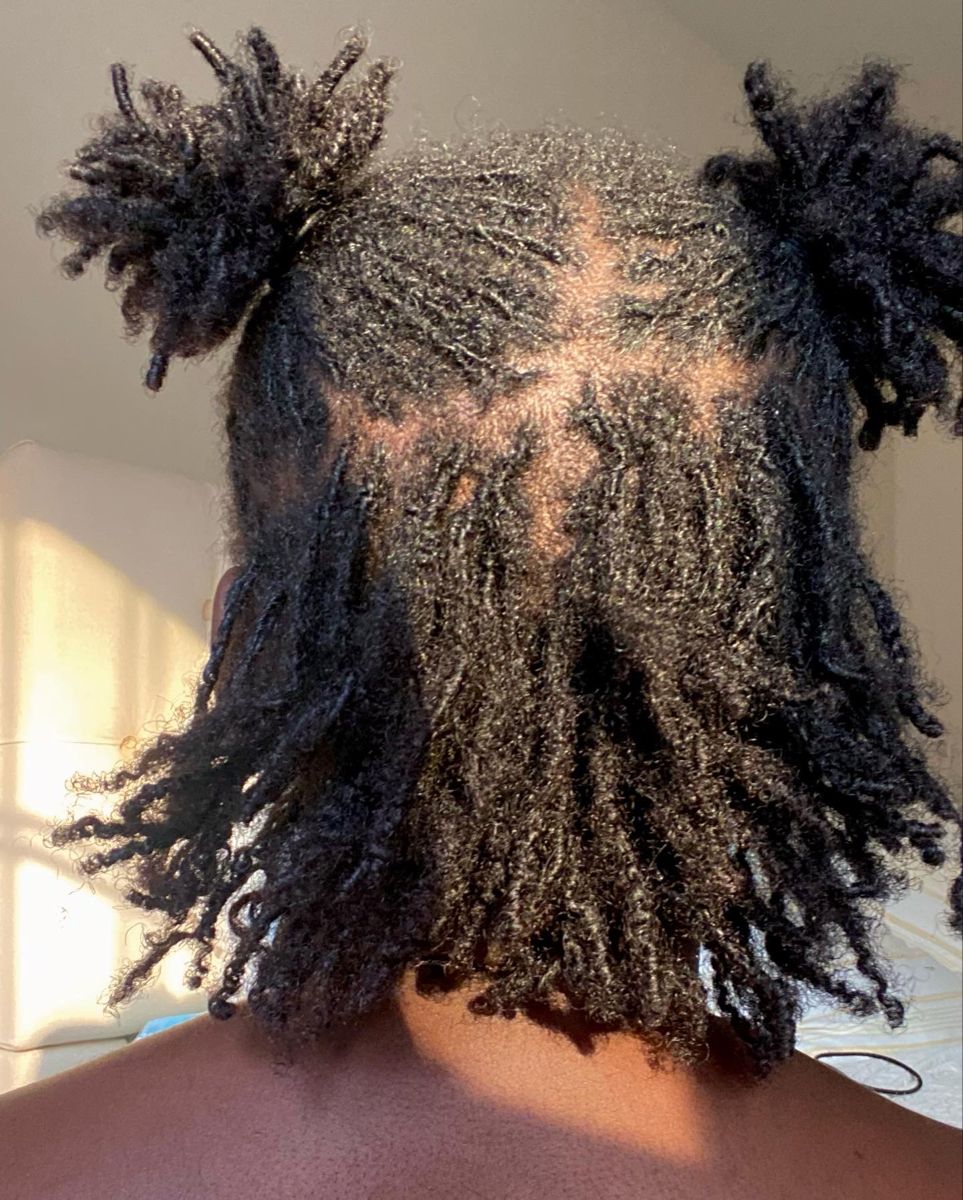 girl on locs