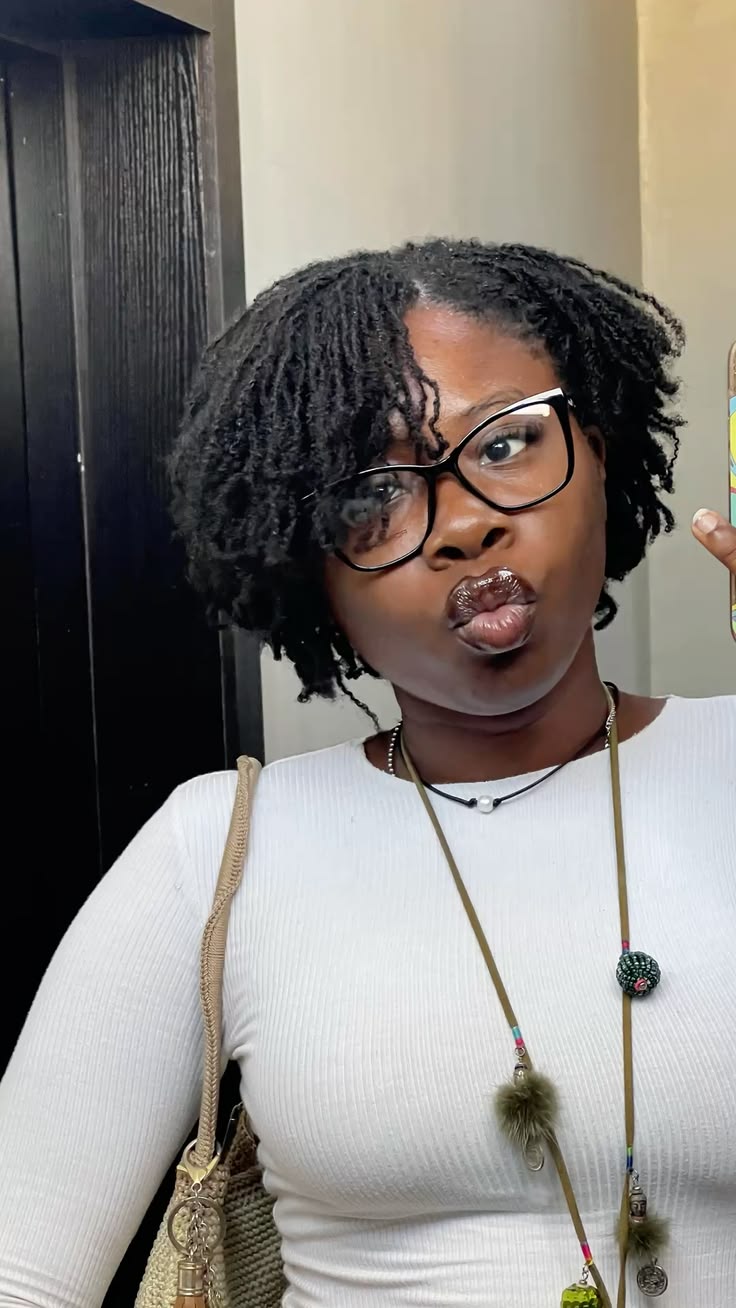 girl on locs