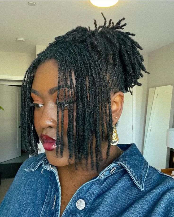girl on locs