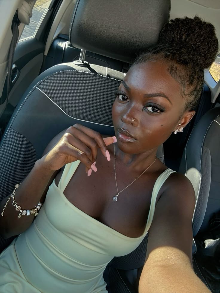 girl on locs