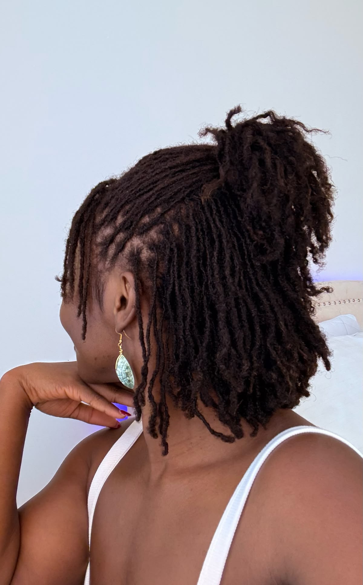 girl on locs